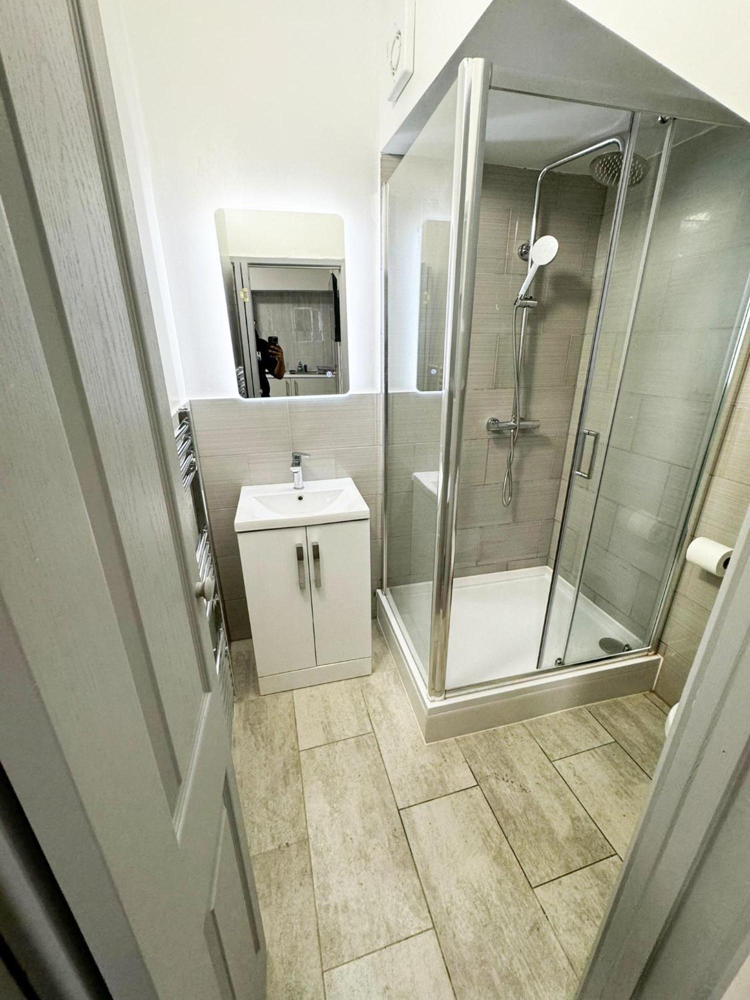 לונדון Willesden Green Budget Guesthouse מראה חיצוני תמונה